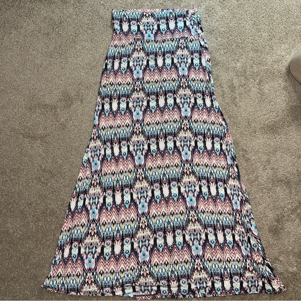 American Rag Multi Color Pattern Long Maxi Stretch Skirt Women’s Size M